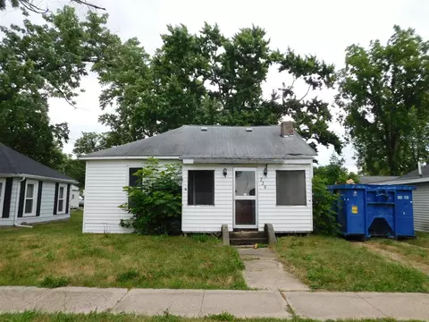 229 S Pleasant, Watervliet, MI 49098