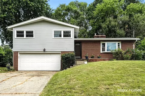 1435 Sweet, Grand Rapids, MI 49505