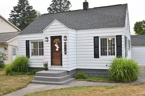 2110 W Norton, Norton Shores, MI 49441
