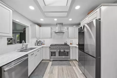 Kitchen - 1773 Shoemaker, Jackson, MI 49203 photo 2 of 12