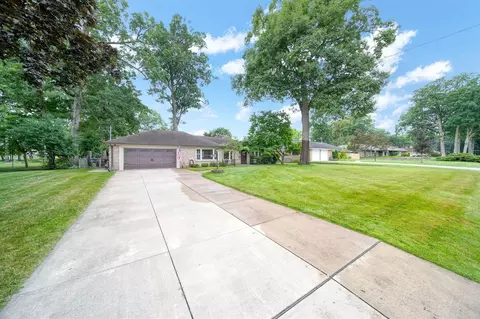 Exterior - 1773 Shoemaker, Jackson, MI 49203 photo 18 of 23