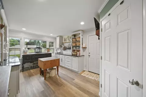 Kitchen - 1773 Shoemaker, Jackson, MI 49203 photo 10 of 12