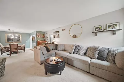 Living - 1773 Shoemaker, Jackson, MI 49203 photo 3 of 3
