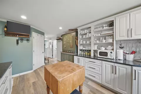 Kitchen - 1773 Shoemaker, Jackson, MI 49203 photo 12 of 12