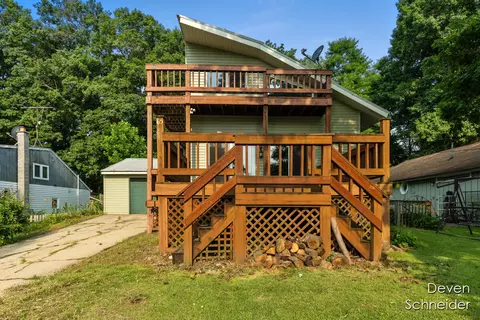 65 Sundago Park, Hastings, MI 49058