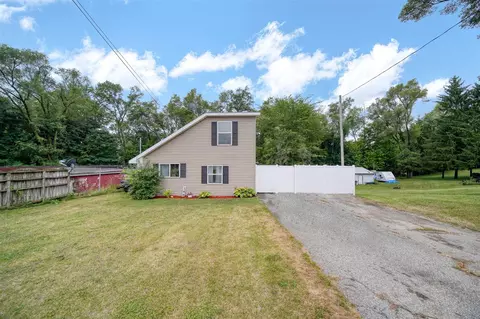 144 Maple, Michigan Center, MI 49254