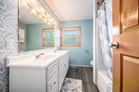 Bath - 440 Marshall, Brooklyn, MI 49230 photo 1 of 2