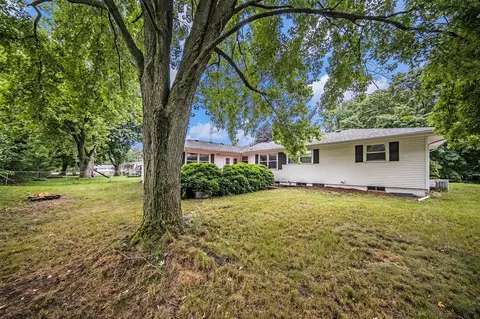 Exterior - 440 Marshall, Brooklyn, MI 49230 photo 5 of 7