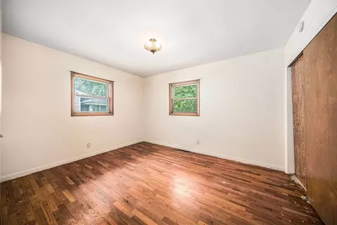 Bedroom - 440 Marshall, Brooklyn, MI 49230 photo 2 of 3