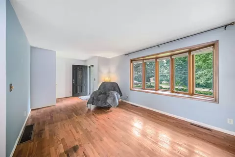 Living - 440 Marshall, Brooklyn, MI 49230 photo 1 of 3