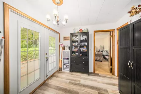Entry Way - 440 Marshall, Brooklyn, MI 49230 photo 2 of 3