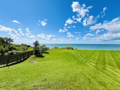 0 Pier #8, Coloma, MI 49038