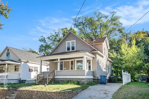 905 W W Frst, Muskegon, MI 49441