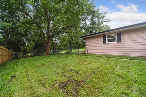 Exterior - 317 Circle, Marshall, MI 49068 photo 6 of 8