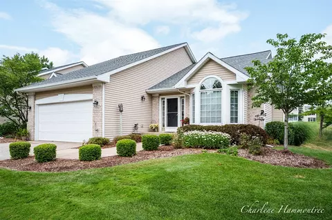 2329 Whimbrel #38, Grand Rapids, MI 49505