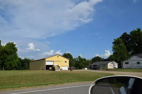 71627 County Road 681, Hartford, MI 49057