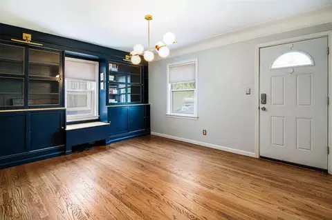 Living - 3547 Pardee Ave, Dearborn, MI 48124 photo 1 of 2