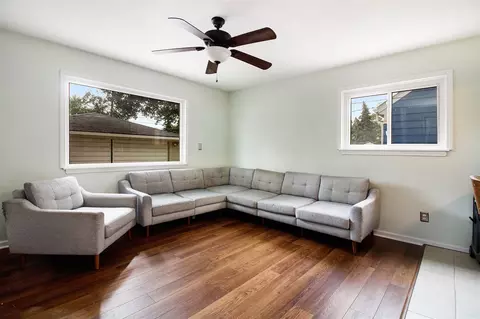 Living - 3547 Pardee Ave, Dearborn, MI 48124 photo 2 of 2