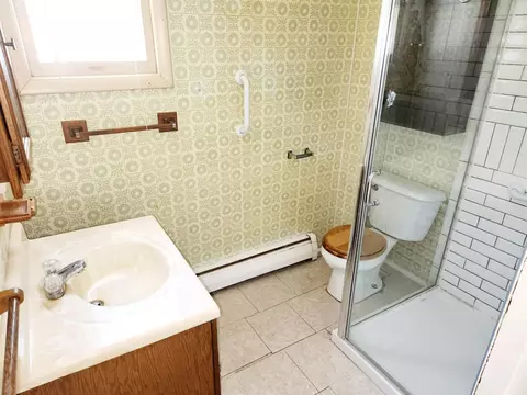 214 S Gorham, Jackson, MI 49203 photo 6
