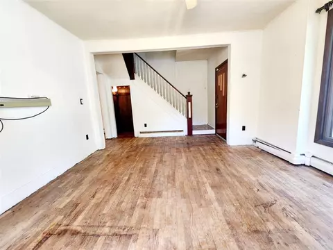 214 S Gorham, Jackson, MI 49203 photo 2