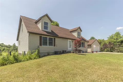 2800 Maute Rd, Grass Lake, MI 49240