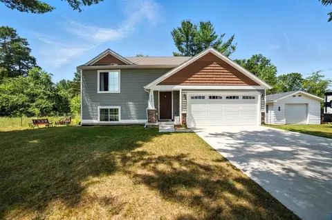 6593 N Maple Hl, Howard City, MI 49329