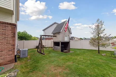 29230 Hunter, Brownstown, MI 48183 photo 30