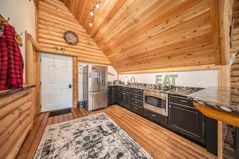 Kitchen - 7750 Hivon, Carleton, MI 48117 photo 5 of 5