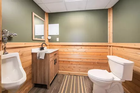 Bath - 7750 Hivon, Carleton, MI 48117 photo 4 of 5