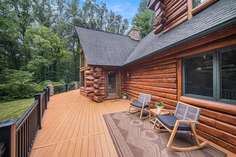 Exterior - 7750 Hivon, Carleton, MI 48117 photo 3 of 12