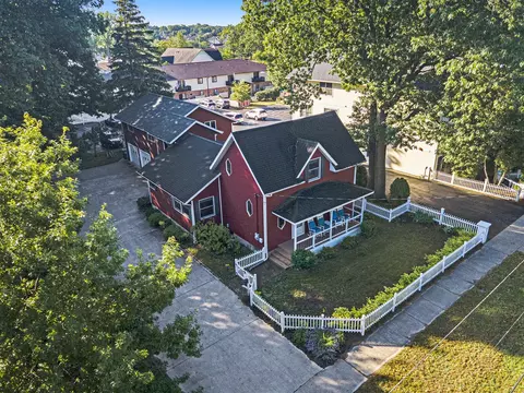 220 Park, South Haven, MI 49090