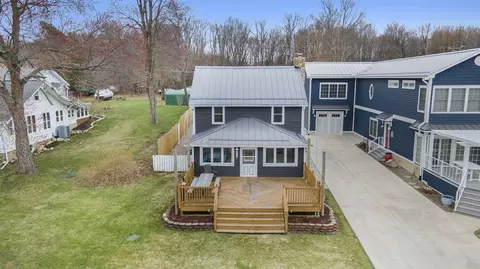 144 E Hickory, Battle Creek, MI 49017
