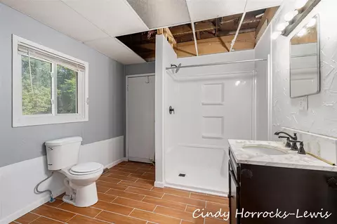 Bath - 808 Riverside, Belding, MI 48809 photo 1 of 1