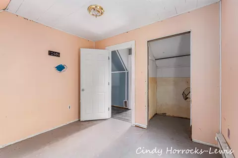 Bedroom - 808 Riverside, Belding, MI 48809 photo 6 of 8
