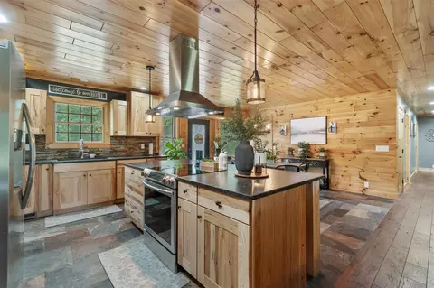 Kitchen - 7899 Benn, Parma, MI 49269 photo 3 of 6
