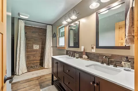 Bath - 7899 Benn, Parma, MI 49269 photo 3 of 5
