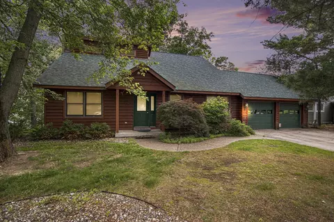 3563 N Blackstone, Colon, MI 49040