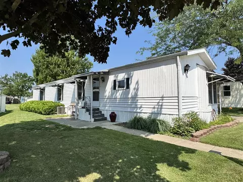 413 Redmond, Blissfield, MI 49228