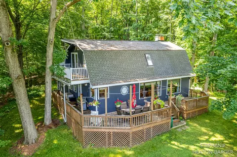 11010 Grand Riv, Lowell, MI 49331