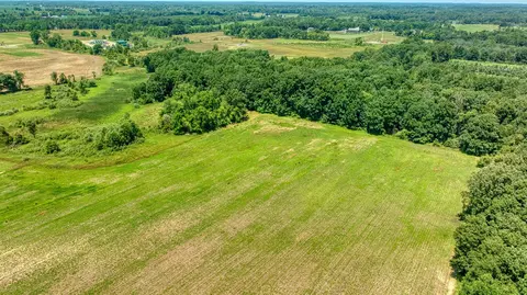8896 Case, Brooklyn, MI 49230 photo 5