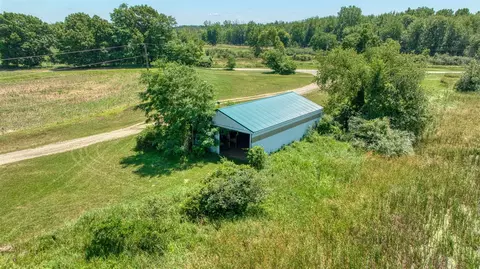 8896 Case, Brooklyn, MI 49230 photo 7