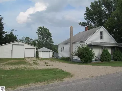 10109 S Lucas, Mcbain, MI 49657