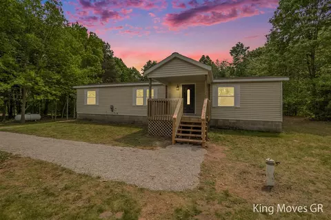 11690 21 Mile, Sand Lake, MI 49343