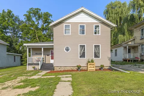 441 N State, Ionia, MI 48846