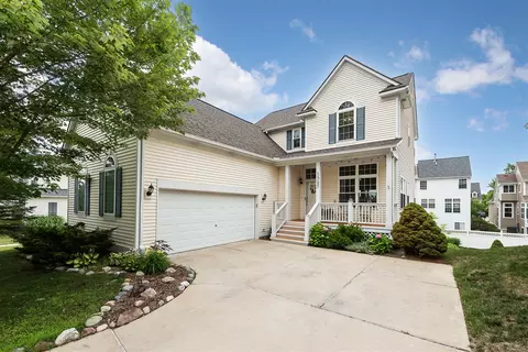 1327 Timmins, Ann Arbor, MI 48103