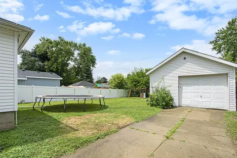 818 Eaton, Jackson, MI 49202 photo 29