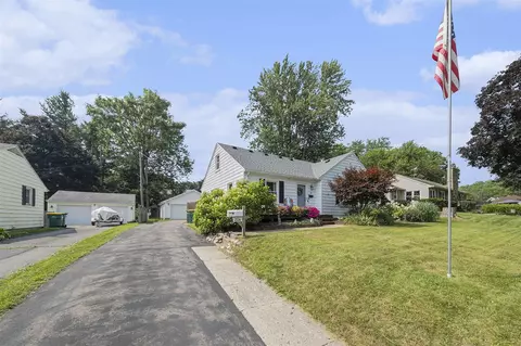 206 W Mckay, Saline, MI 48176