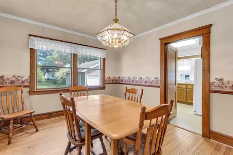 Dining - 716 Union, Jackson, MI 49203 photo 3 of 3