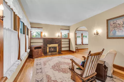 Living - 716 Union, Jackson, MI 49203 photo 1 of 1