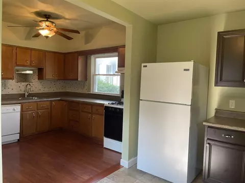 1208 Burr, Jackson, MI 49201 photo 18